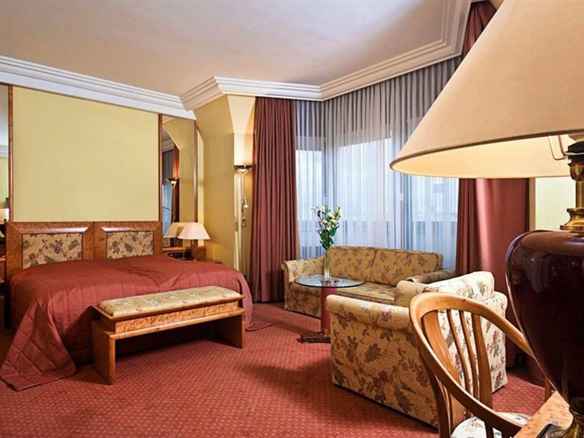 Mondial Am Kurfuerstendamm Hotel Berlino